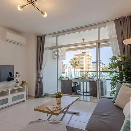 Wonderful 2 Bdr With Great Location